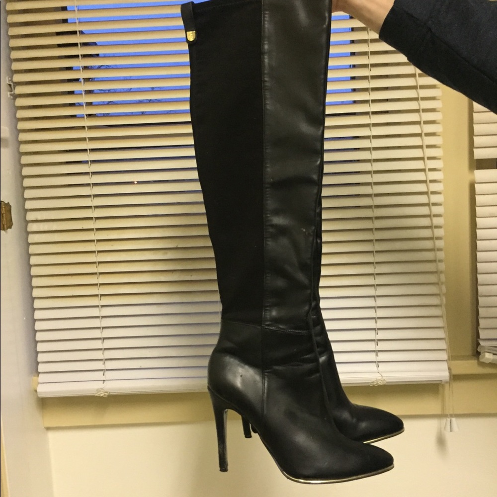 Black size 6 Guess barely used boots